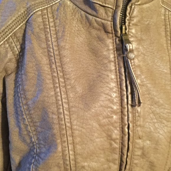 Faux leather jacket - Picture 2 of 9